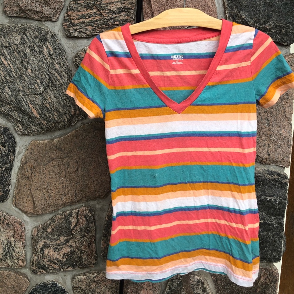 Mossimo t shirt